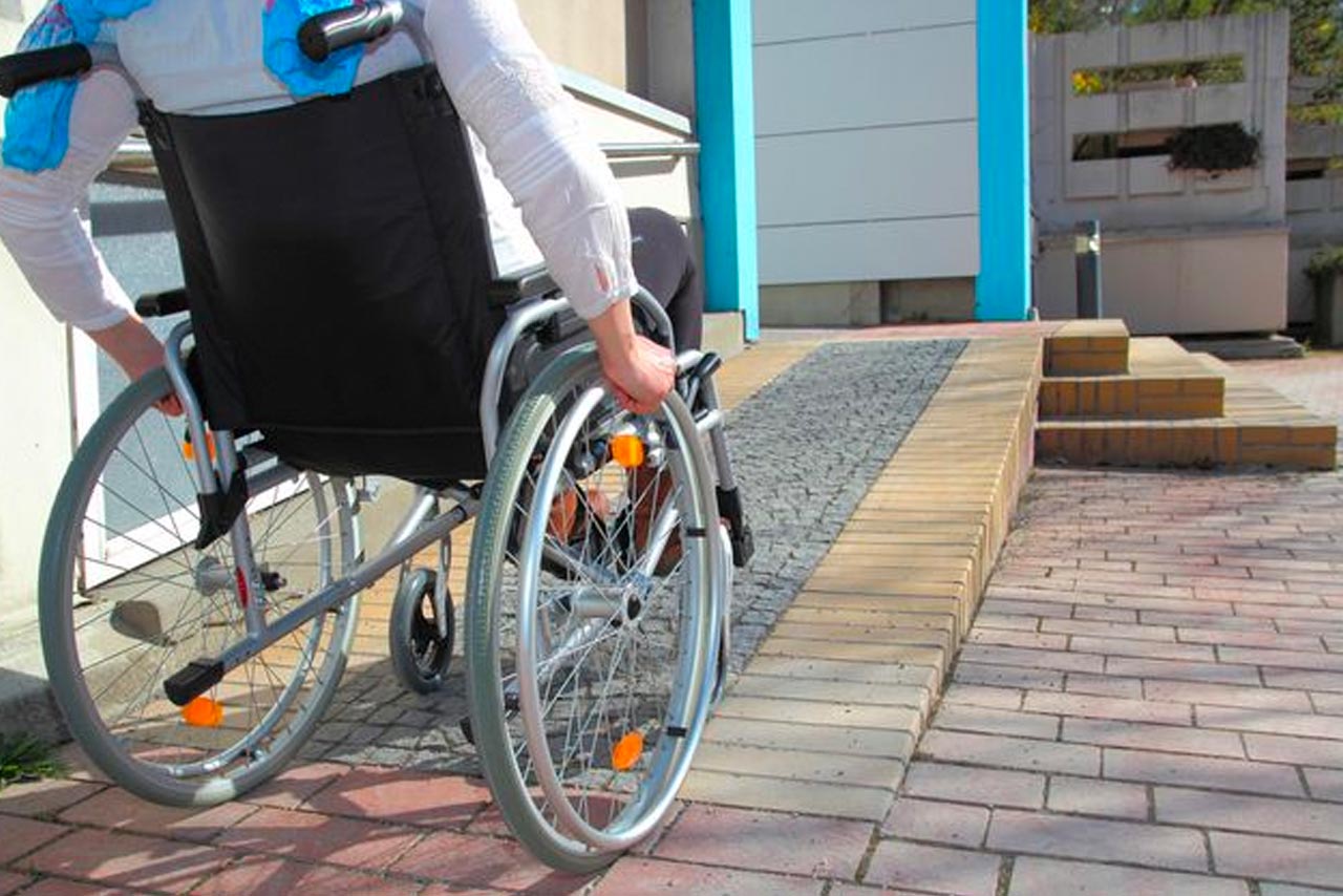 La nueva ley del Parlamento Europeo se centrará en mejorar los servicios de los edificios para garantizar la accesibilidad de las personas mayores o discapacitadas