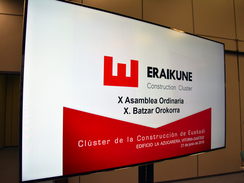La X Asamblea General de Eraikune se celebró en Vitoria-Gasteiz, en el edificio La Azucarera gestionado por Sprilur