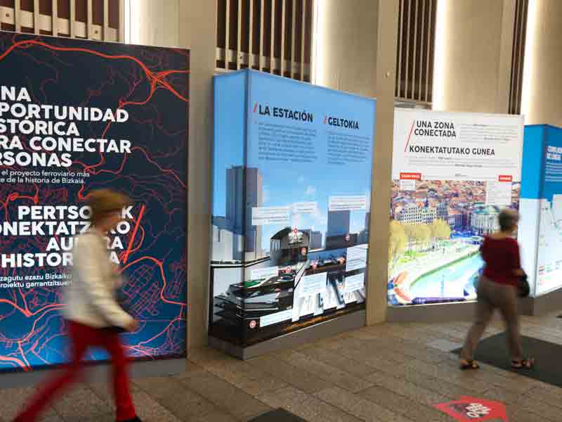 Exposición sobre la futura llegada del AVE a Bilbao